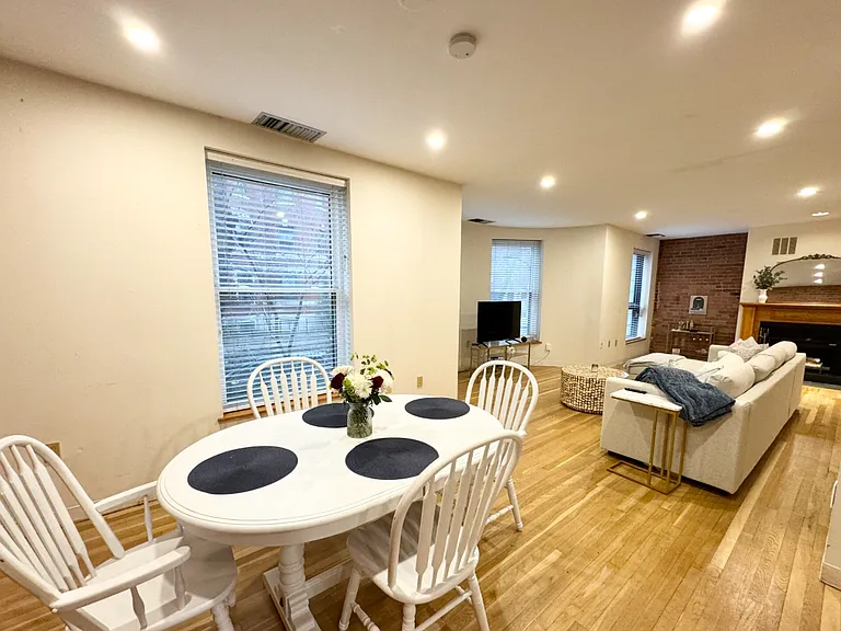 96 Gainsborough St #103F — Photo 3