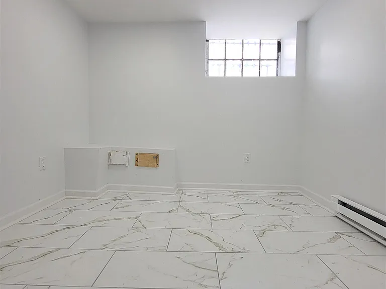 4629 Naples St — Photo 5