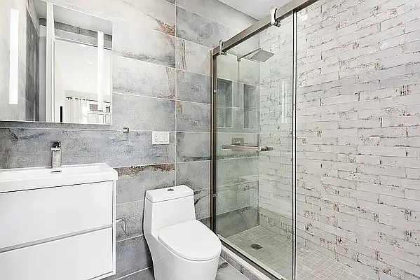 Sold by Avenues Real Estate | media 7