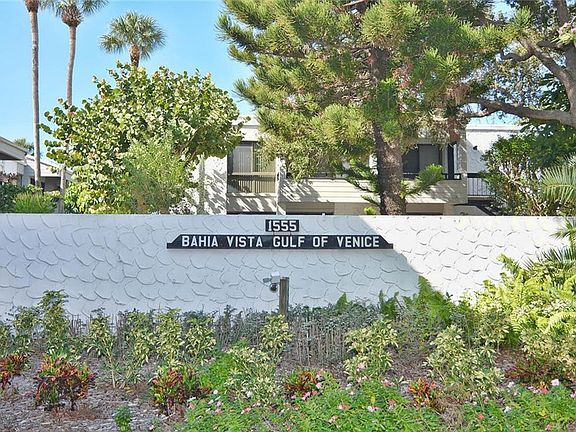 3rd image of 1555 Tarpon Center Dr APT 236