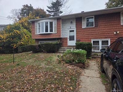 27 Grouse Drive, Brentwood, NY, 11717