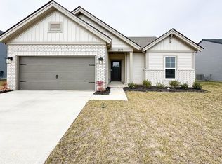 2875 Brahman Cir, Bowling Green, KY 42104