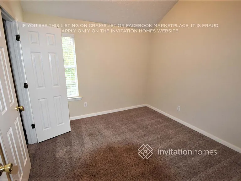 3907 Brandon Lee Way — Photo 5