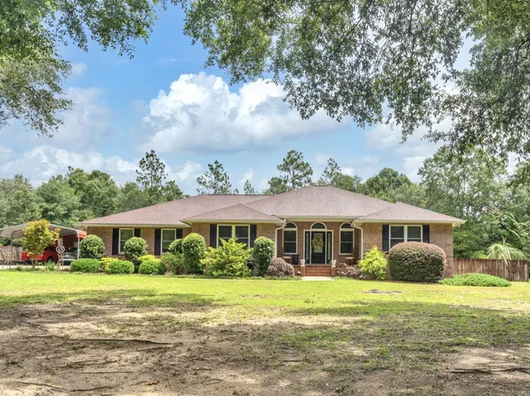 3467 Buckhorn Dr, Crestview, FL 32539