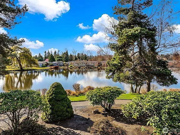 5th image of 23812 Lake Drive E