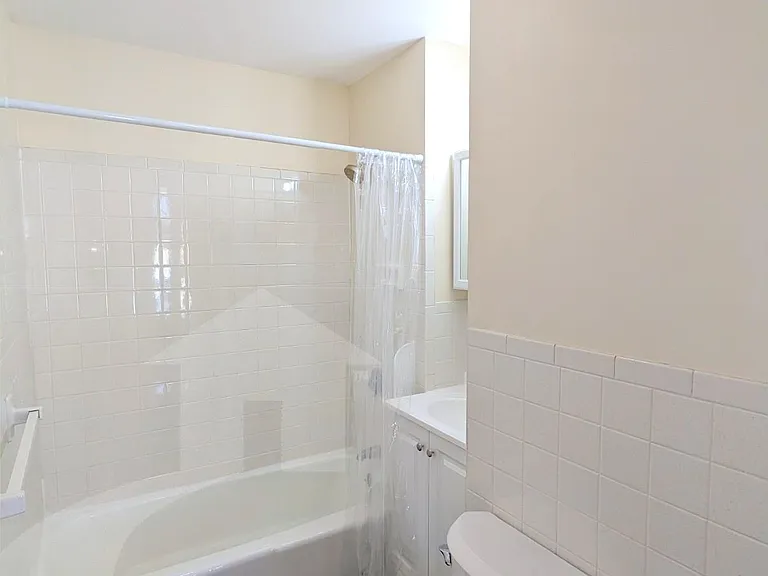 19 Cameron Ave #6 — Photo 16