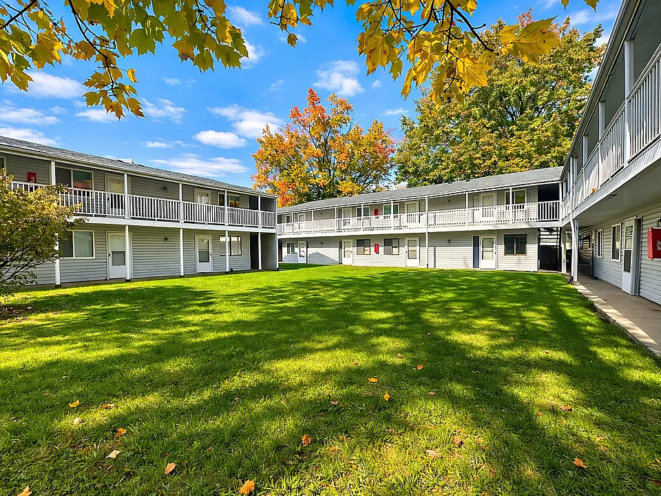 516 Massillon Rd #7
