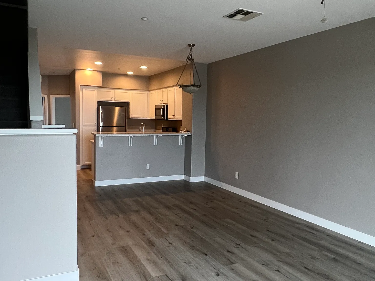 3 bed, 1288 sqft, $3,395 — Photo 1