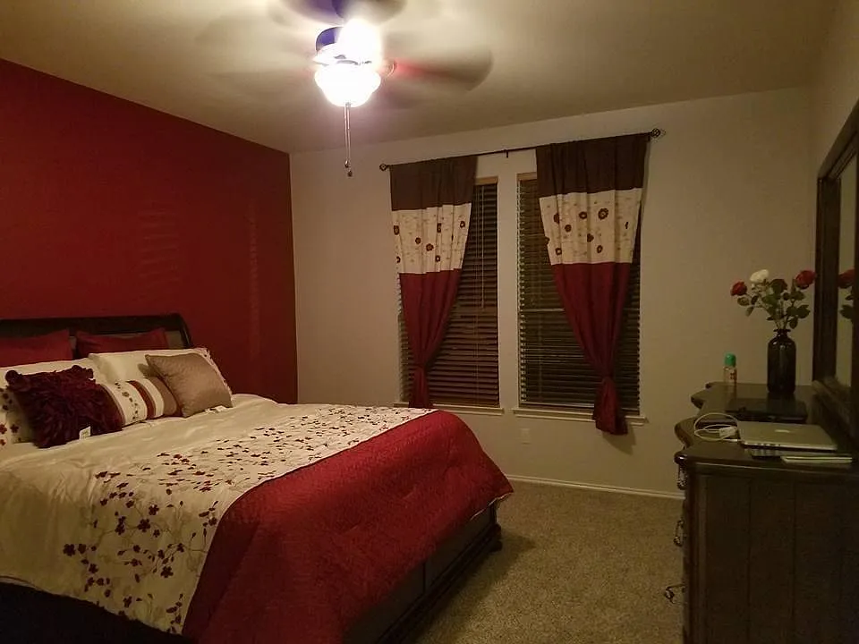 3 bed, 2.0 bath, 1670 sqft, $2,150 — Photo 3