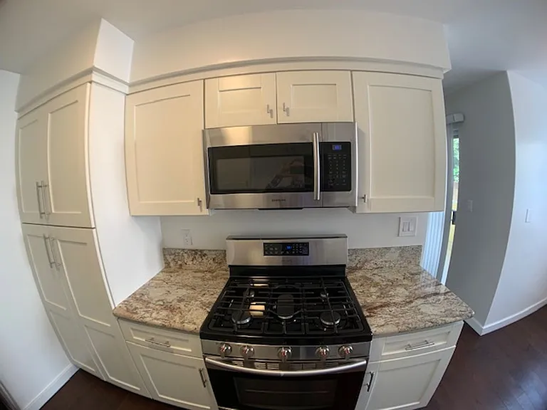 Casa Grande Apartments — Photo 8