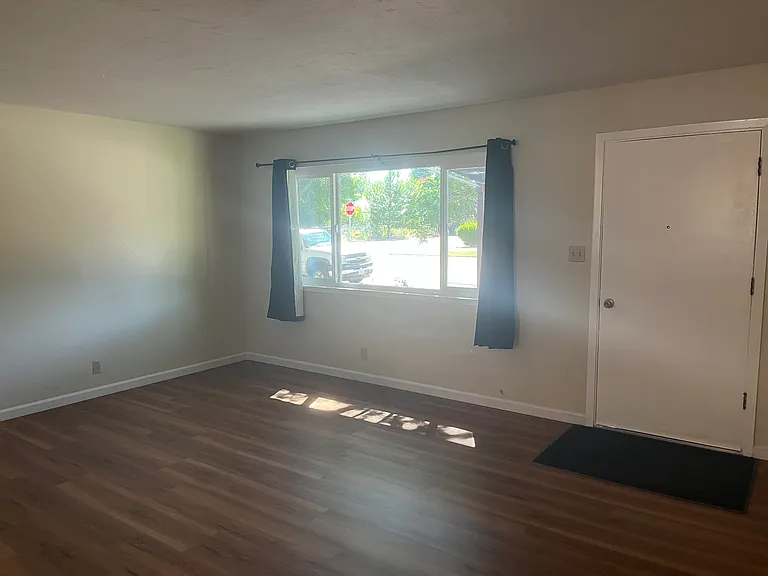 16881 Antelope St — Photo 7
