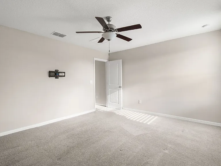 4529 Eternal Prince Dr — Photo 25