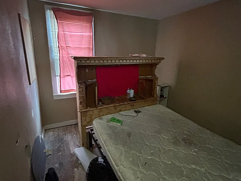 46 Eckhard Ave — Photo 9