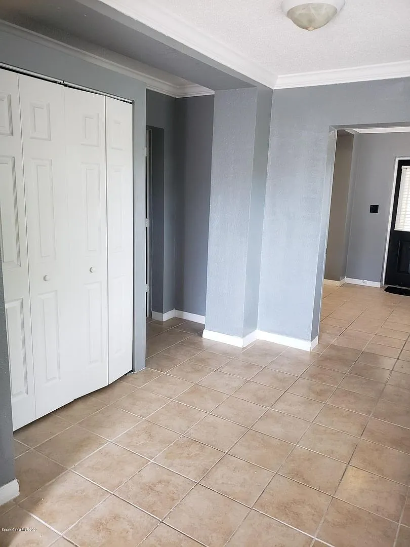 Studio Apartment — Photo 4