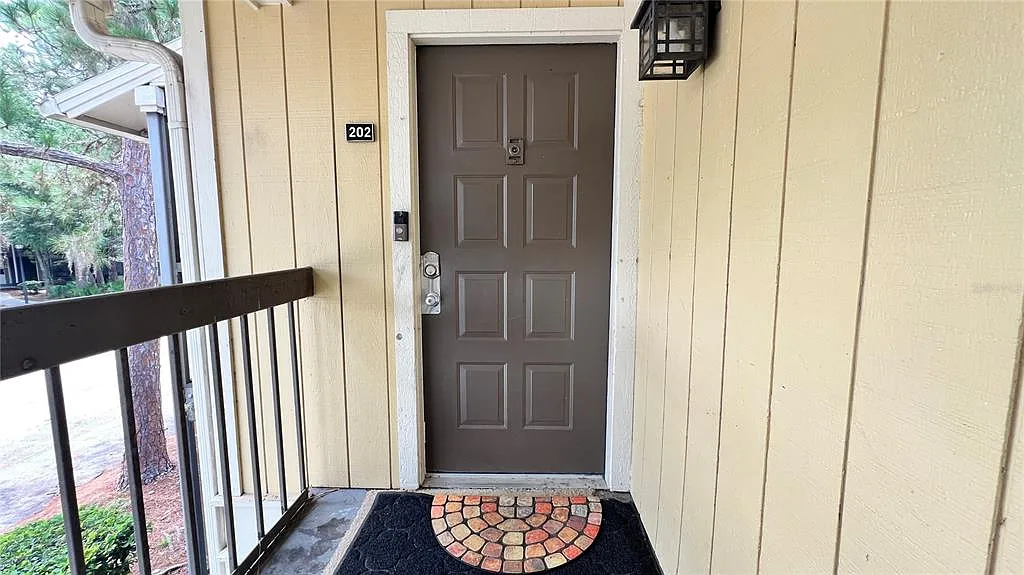 2 bed, 2.0 bath, 1144 sqft, $1,550 — Photo 3