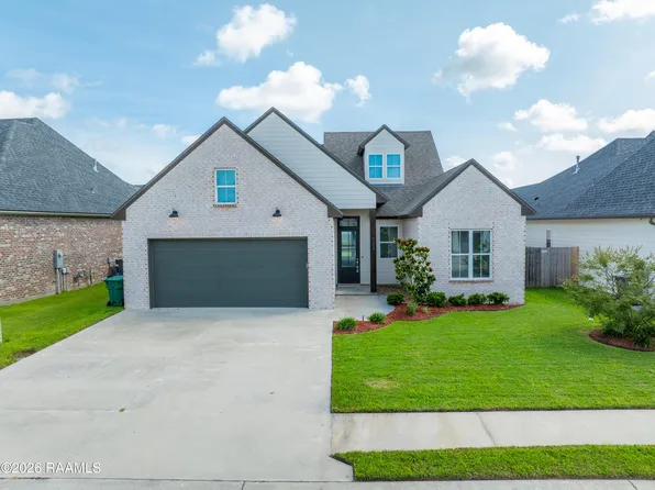 102 Queen Palm Cir, Youngsville, LA 70592