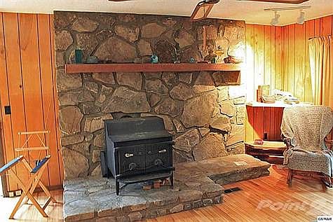 4th image of 1598 Watson Hollow Way