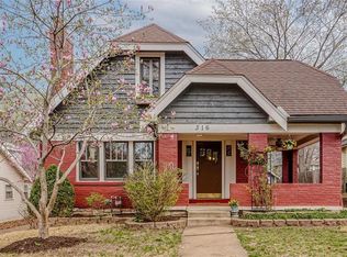 316 E Dartmouth Rd, Kansas City, MO 64113