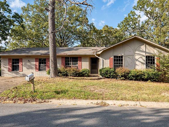 2nd image of 6312 Rolling Hills Dr