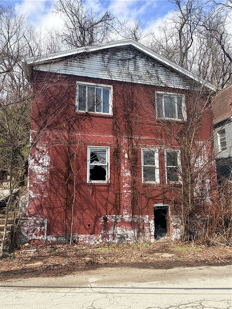 108 Prospect St photo 1