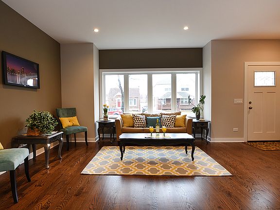 5th image of 10922 S Saint Louis Ave