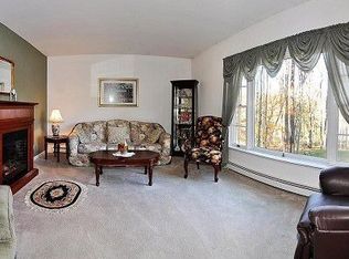 13 Russling Rd, Hackettstown, NJ 07840