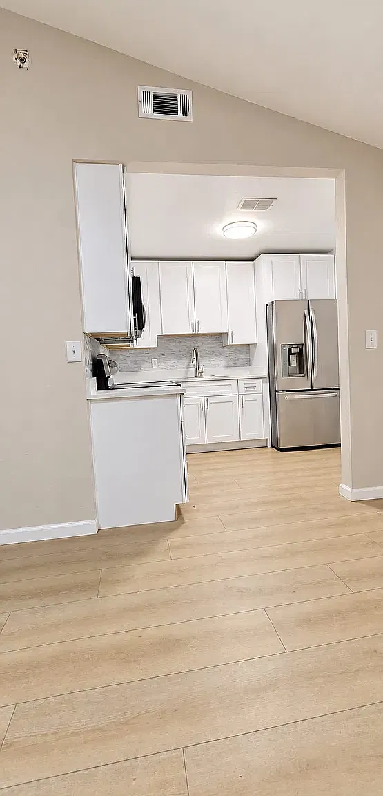 4 bed, 1070 sqft, $2,300 — Photo 4