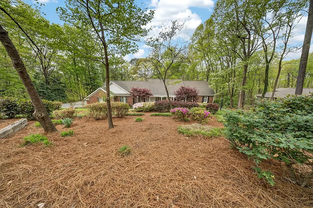 105 N Rainsong Rd photo 1