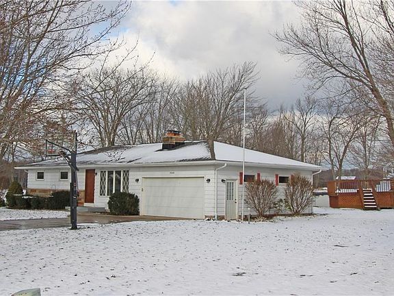 3rd image of 5048 Countryside Dr