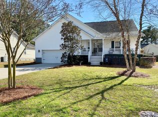 210 Castlewood Ct, Hanahan, SC 29410