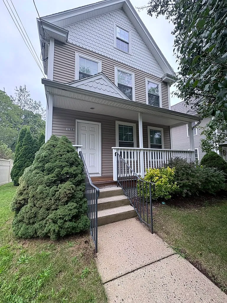 1 bed, $1,625 — Photo 1