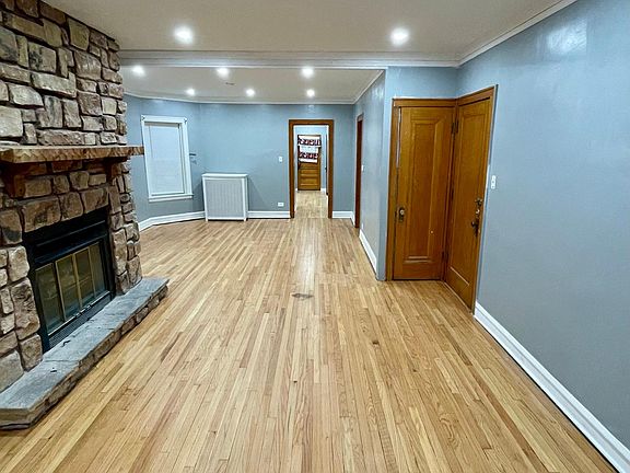 4th image of 3144 N Marmora Ave #1