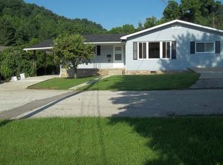 421 Bishop Ct, Morehead, KY 40351
