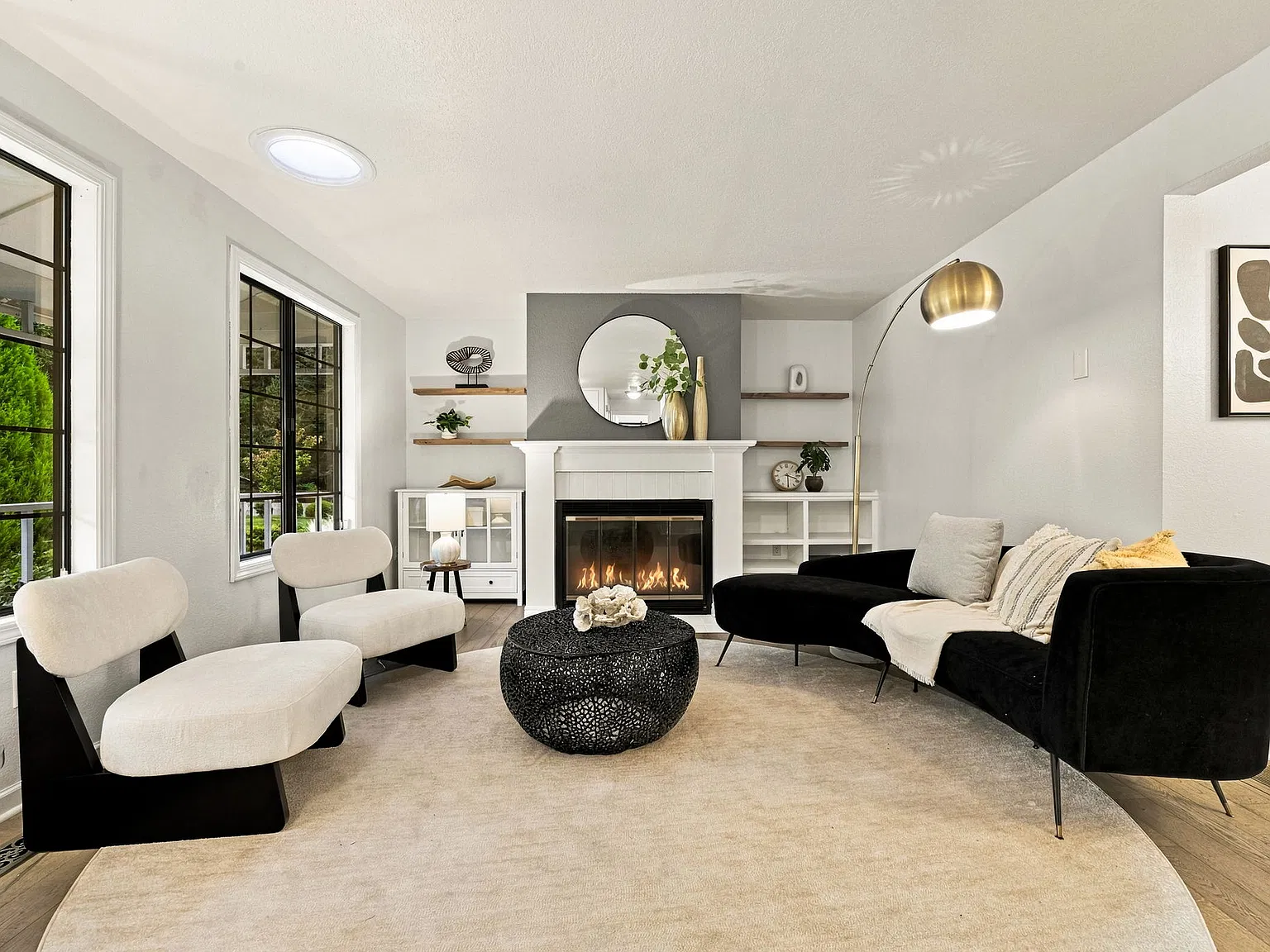 4 bed, 2200 sqft, $4,000 — Photo 4