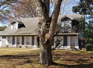 2027 Country Club Dr, Yazoo City, MS 39194