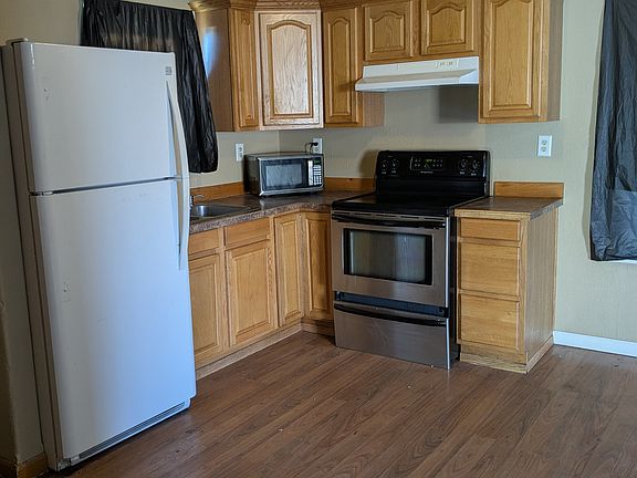 2nd image of 5542 Independence Ave