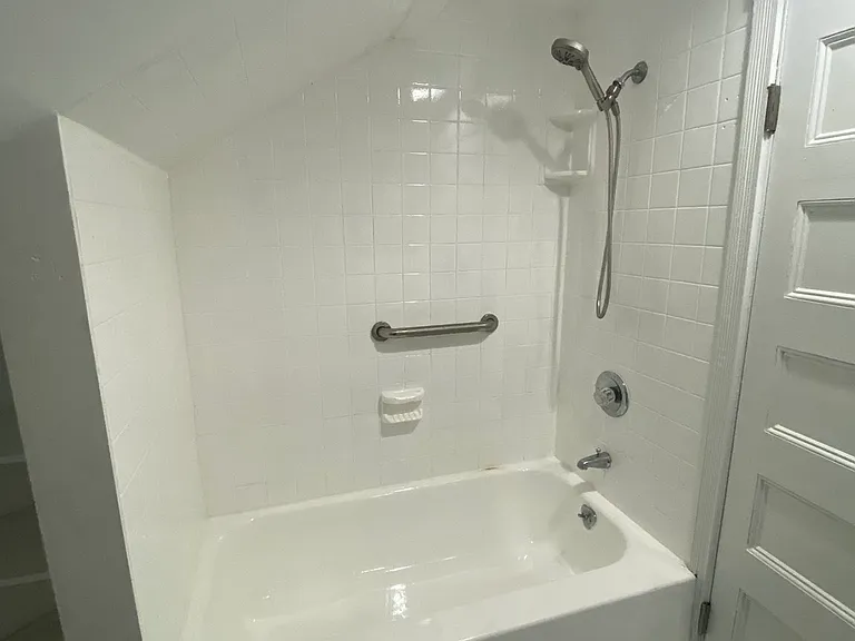 131 Josephine Ave #3 — Photo 10