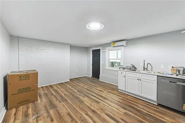 1 bed, 1.0 bath, 600 sqft, $1,375 — Photo 2