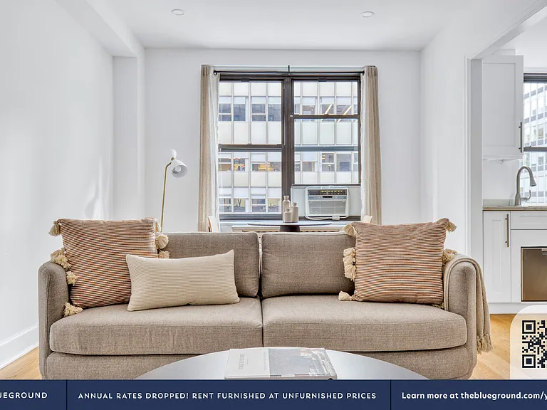 160 E 48th St #8G — Photo 2