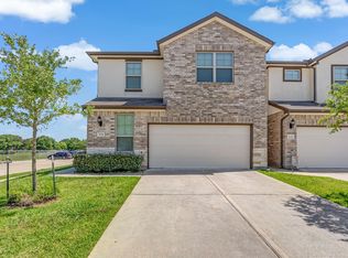 7114 Elgin St, Pearland, TX 77584