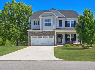 233 Pond Mountain Dr, Clayton, NC 27520
