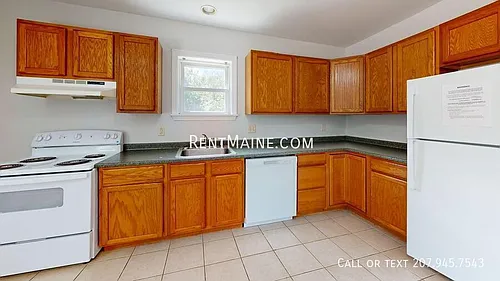 1835 Hammond St Photo 1