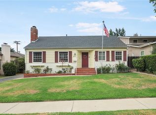 1573 N Grand Oaks Ave, Pasadena, CA 91104