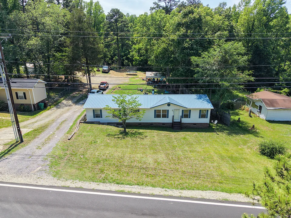 3679 Meadowbrook Dr