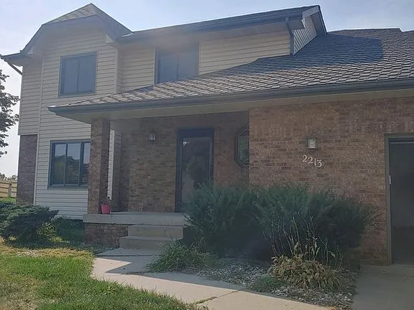 2213 Skyline Dr, Norfolk, NE 68701