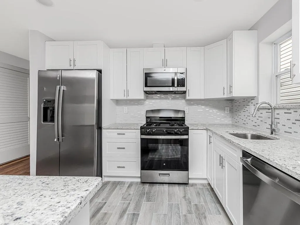 3 bed, $3,200 — Photo 3