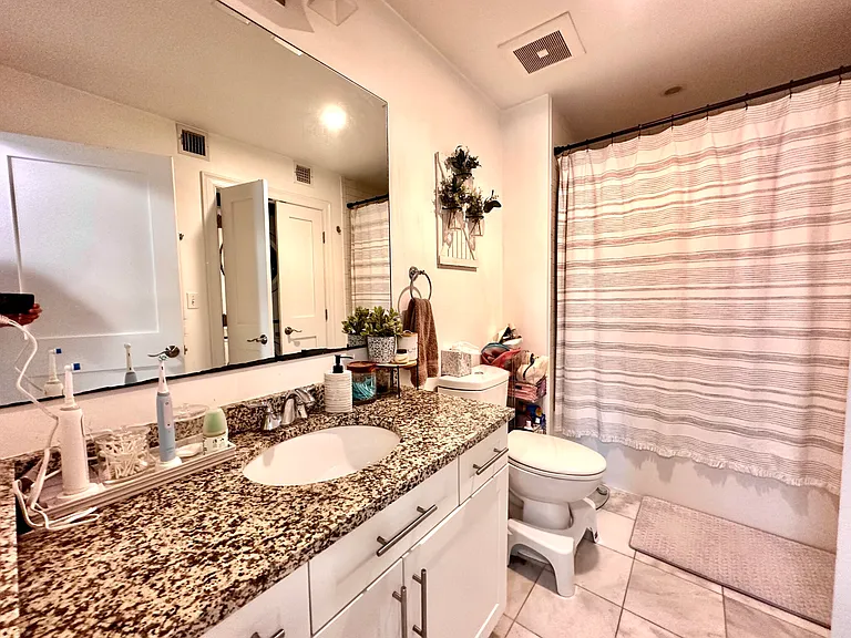 154 Gold St #3 — Photo 28