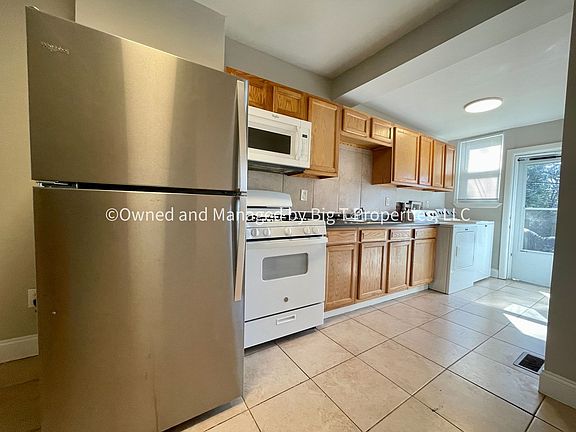 5th image of 502 W 30th St