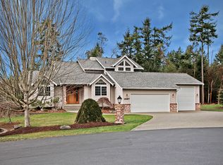 1087 Paha View Dr, Fox Island, WA 98333