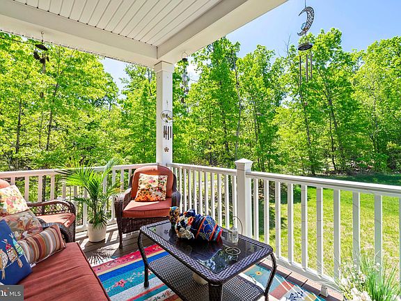 5th image of 9101 Bridgeview Ct